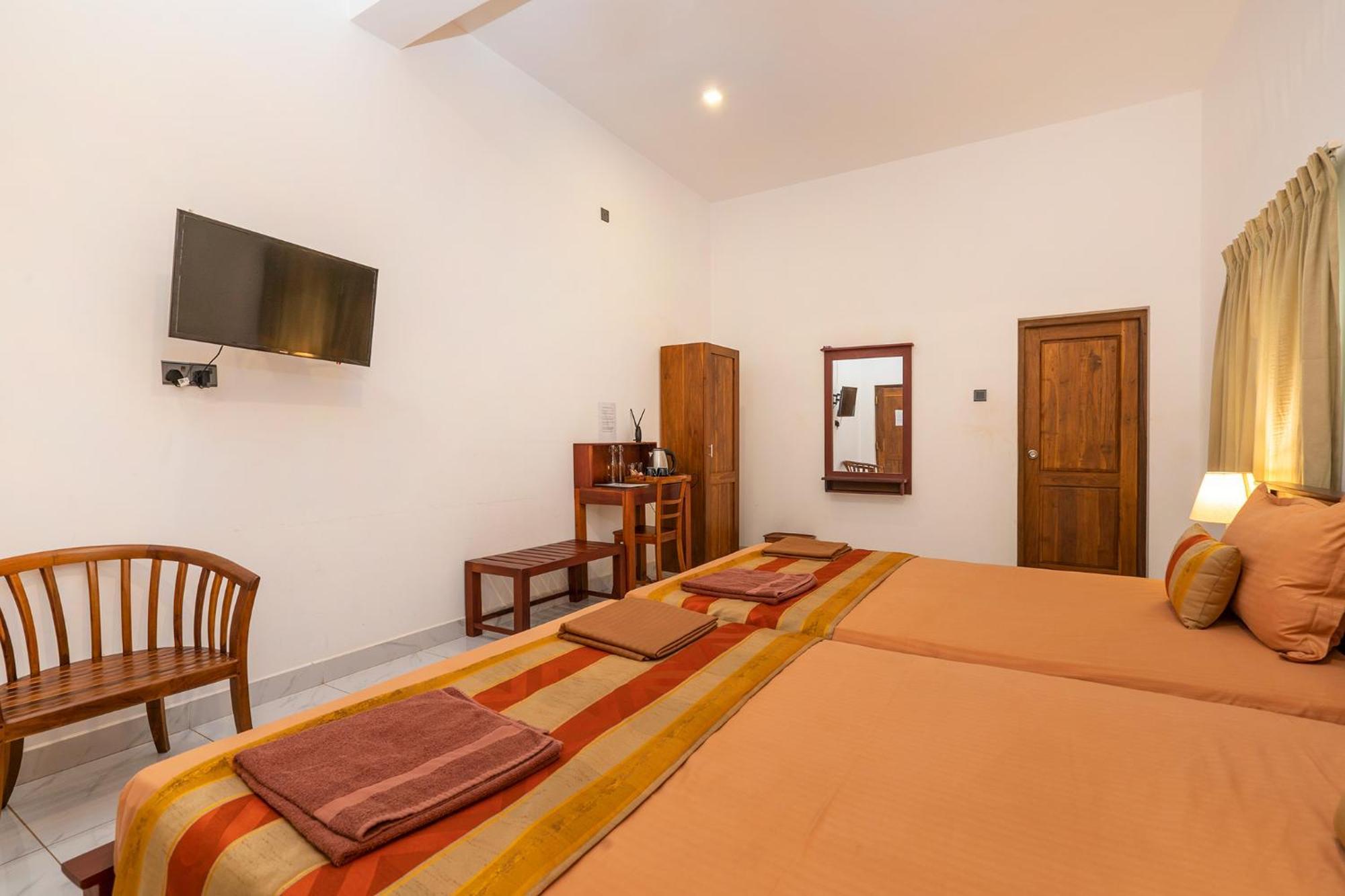 Mailagama Cinnamon Residence Катарагама Екстериор снимка